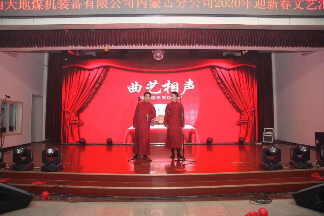 一个男生摸女生的头，那代表了什么？